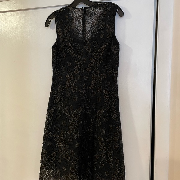 Elie Tahari Black and Gold Metallic Lace cocktail dress size 4, Neiman Marcus - Picture 2 of 6